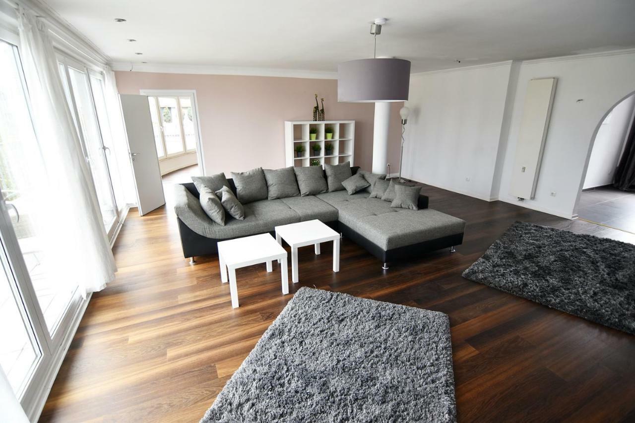 Dorya Am Ring Lägenhet Köln Exteriör bild